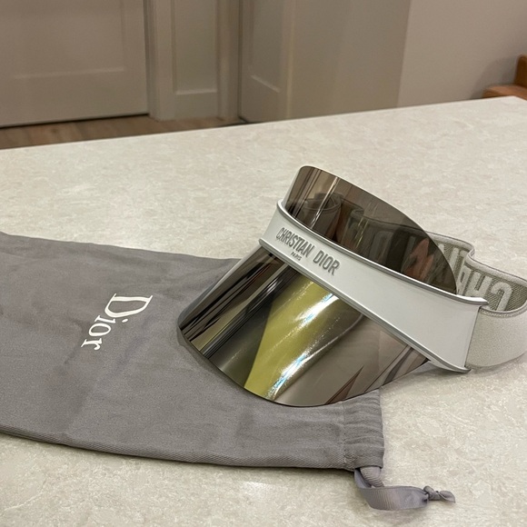 NEW Authentic CHRISTIAN DIOR DiorClub1 Sun Visor - Picture 9 of 16